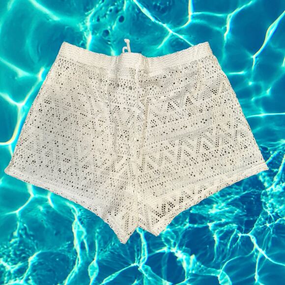 New Large White Crochet Knit Beach Shorts Cover Up Swimsuit Swim Bikini Mini - Picture 3 of 3